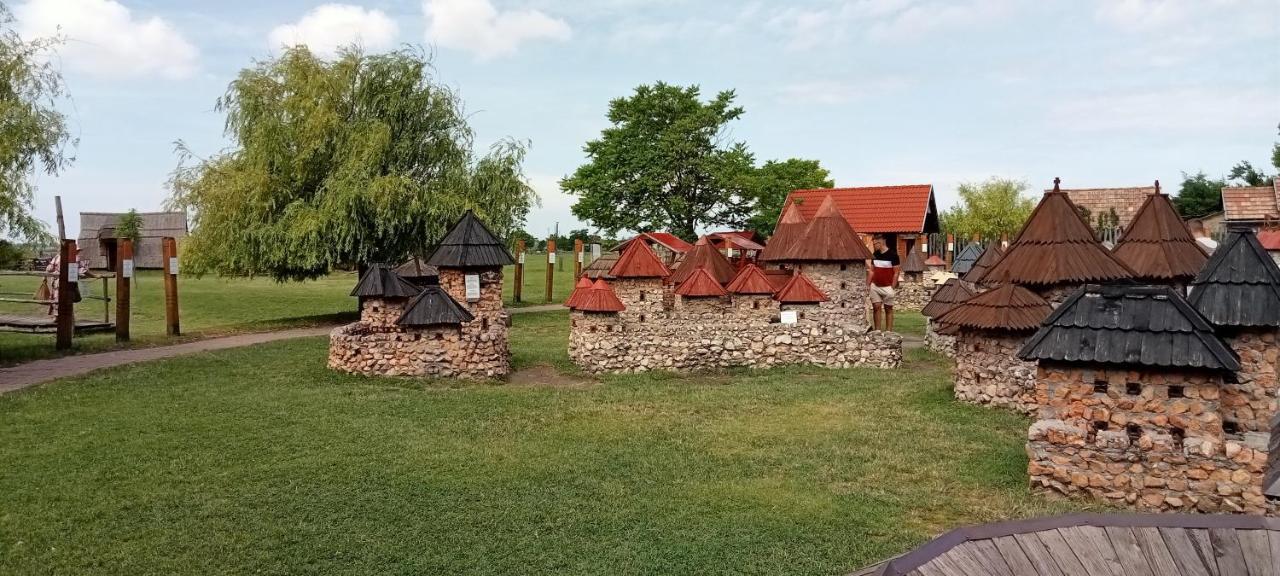 Bibic Apartman A Kapolnasnyek Esterno foto